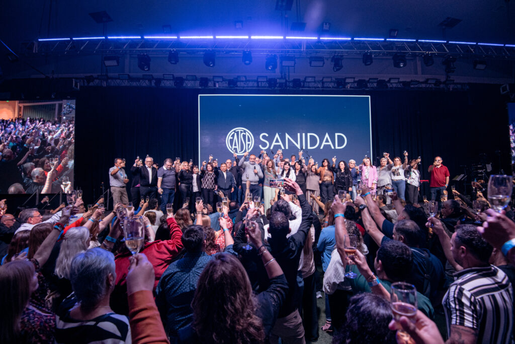 Congreso 60 FATSA_compañerxs comision directiva_hotel otto calace_06-10-25-3333